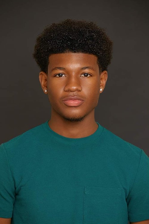 Bentley Green as Marshall King