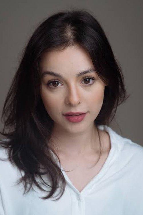 Cassia Sanches as Bruna