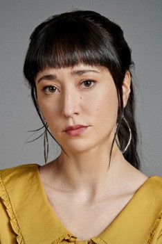 Camila Peralta as Florencia