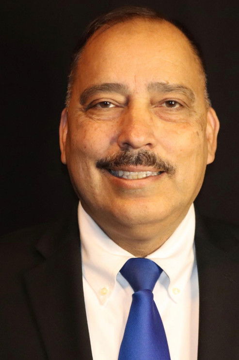 Ruben Barela as Arizona State Trooper