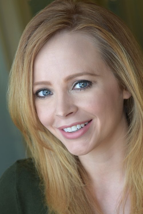 Jessica Willis as Elena Cooper