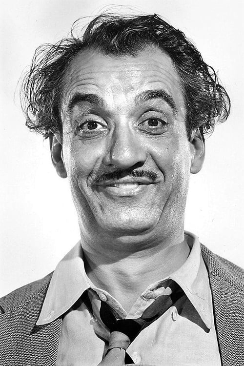 Martín Garralaga as Railroad Conductor (uncredited)