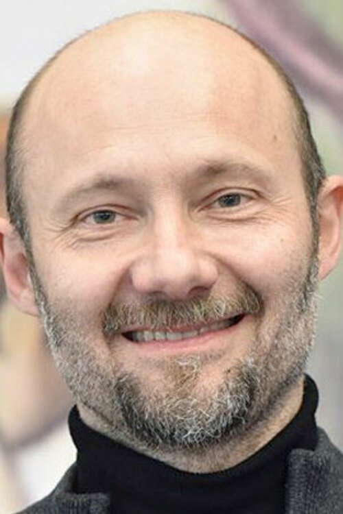 Arnaud Demuynck as the father (voice)