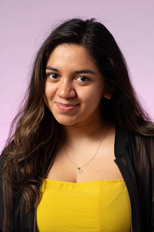 Gabriela Rivera Araujo as Charlotte