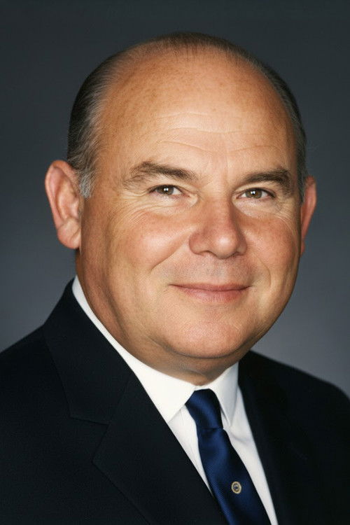 Hürrem Erman as Hakim