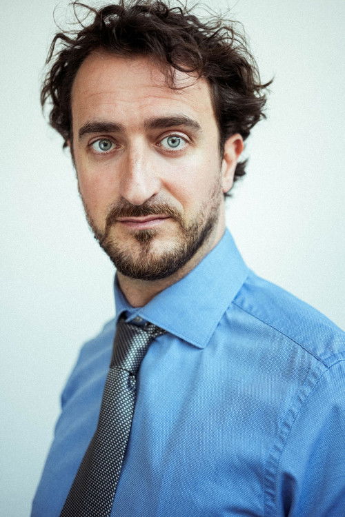 Sylvain Mossot as Loris