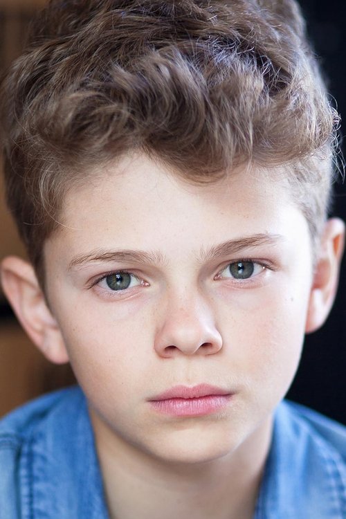 Maleaume Paquin as Théo, aka "Fourmi"