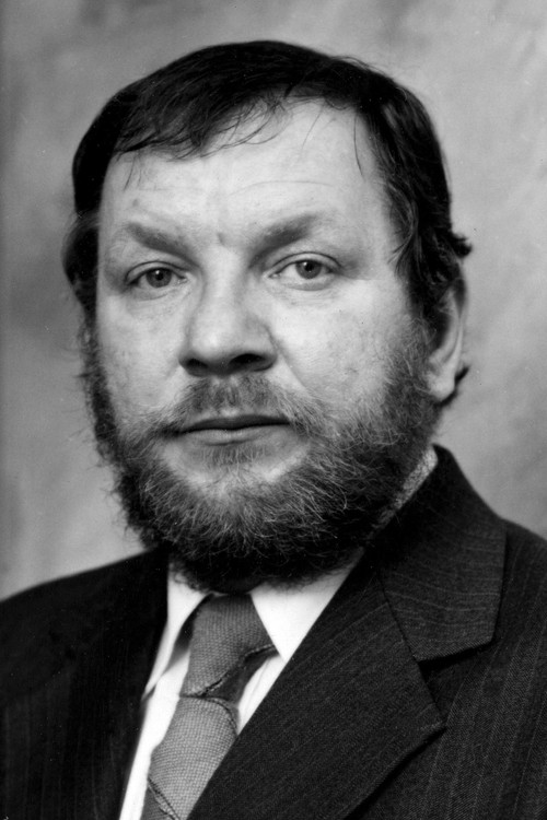 Vlado Müller as Andrej