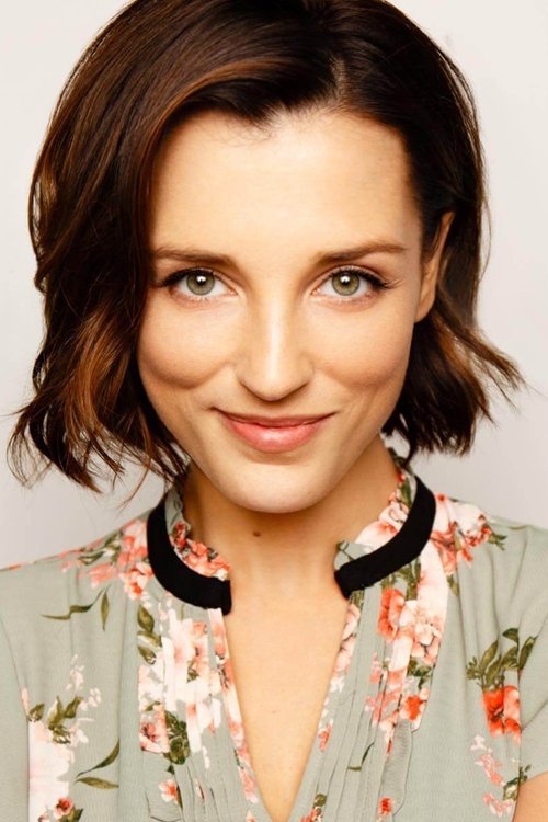 Katrina Norman as Maddie Turner