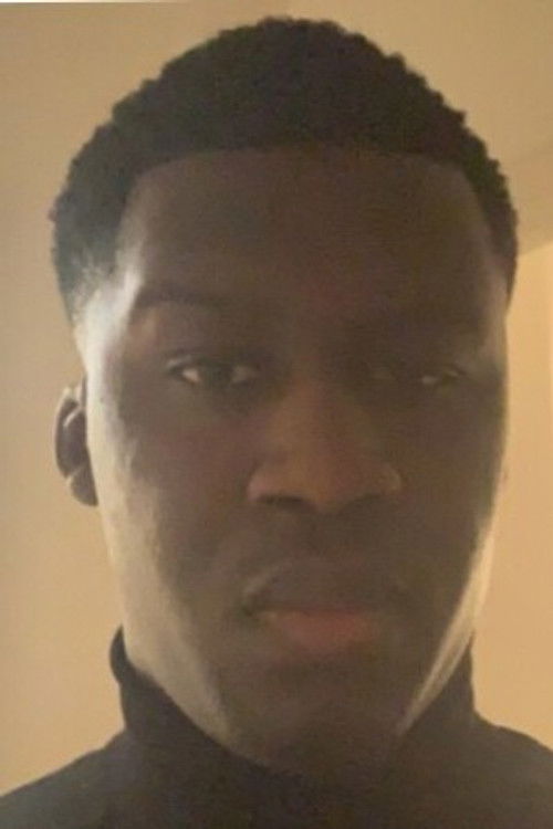 Jean-Pierre Sylla as Loic