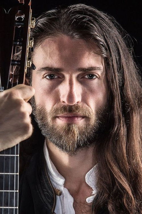 Estas Tonne as Self