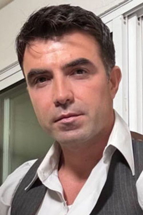 Aimilios Raftis as Σταύρος