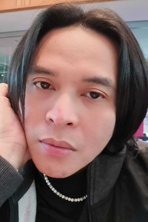 Mark Alvero as Chef Galang