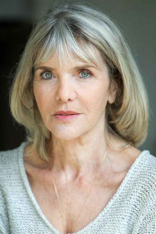 Olivia Dutron as Miss