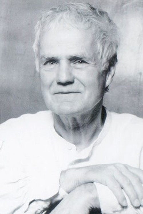 Walter Stapper as General Donovan