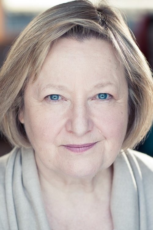 Veronica Roberts as Carmen