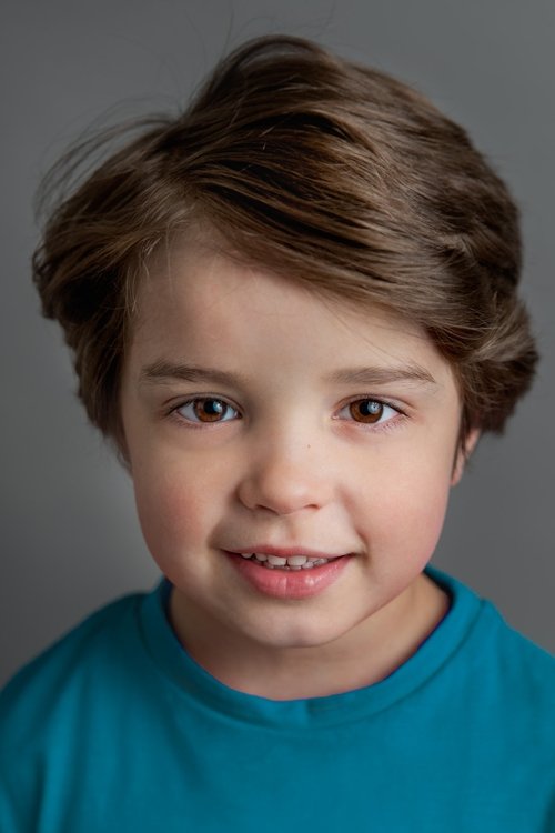 Daniel Lamont as Michael