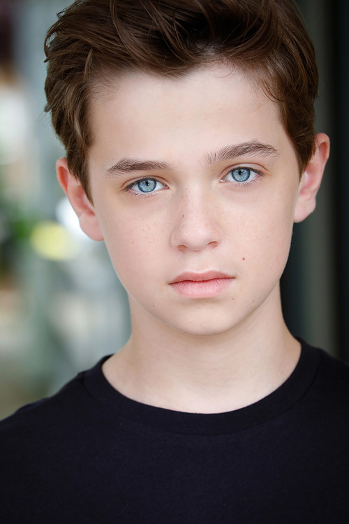 Sloane Letourneau as Reynold Carver (voice)