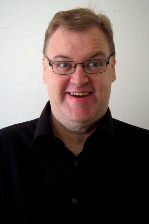 Michael Petersson as Malin's father