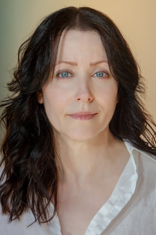 Heidi Schooler as Liz