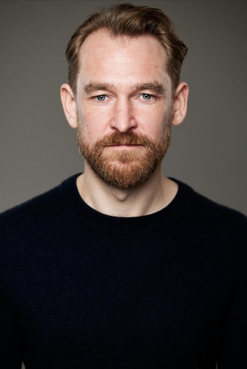 Sytse Faber as Roland