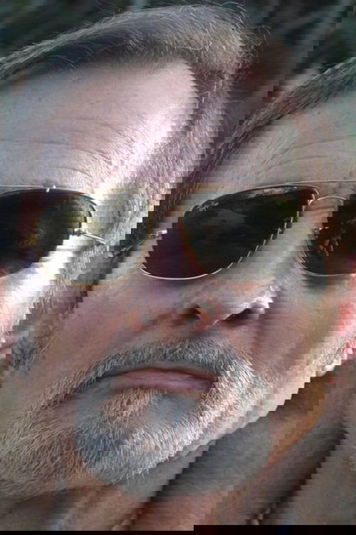 Willy Braque as Martin, accomplice of Sacha