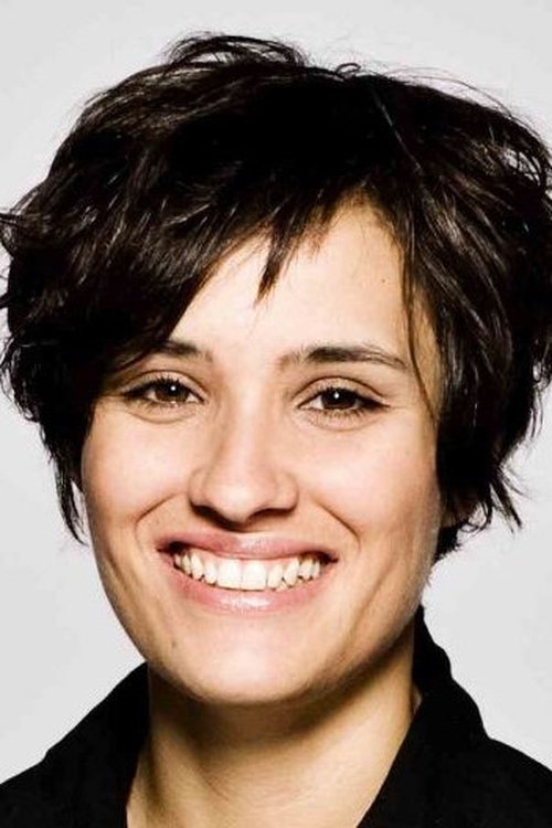 Jen Brister as Alaina Sheen