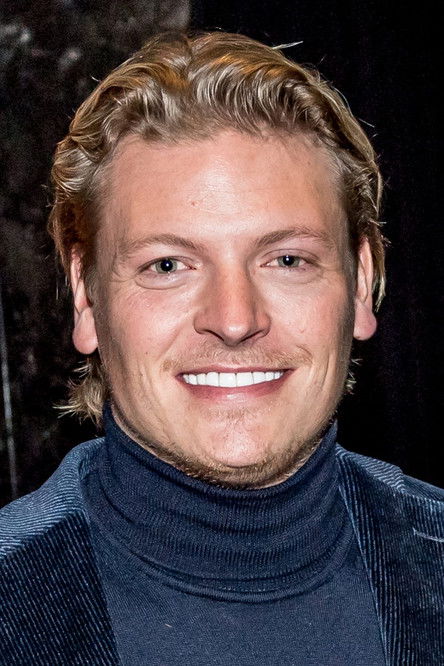 Thomas Berge as Peter