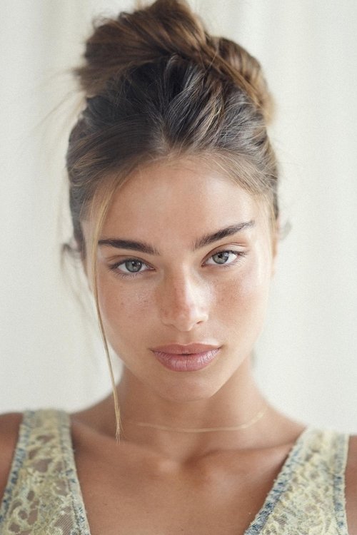 Noa Kirel as Noa Osher