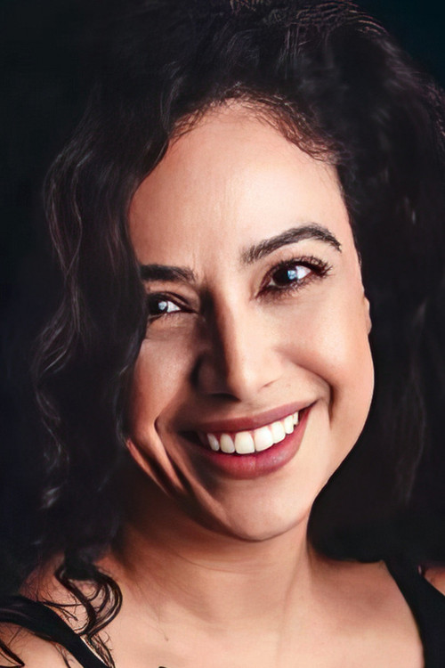 Asma Oueslati as Amna