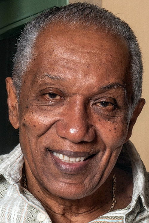 José Privat as Self - Malavoi