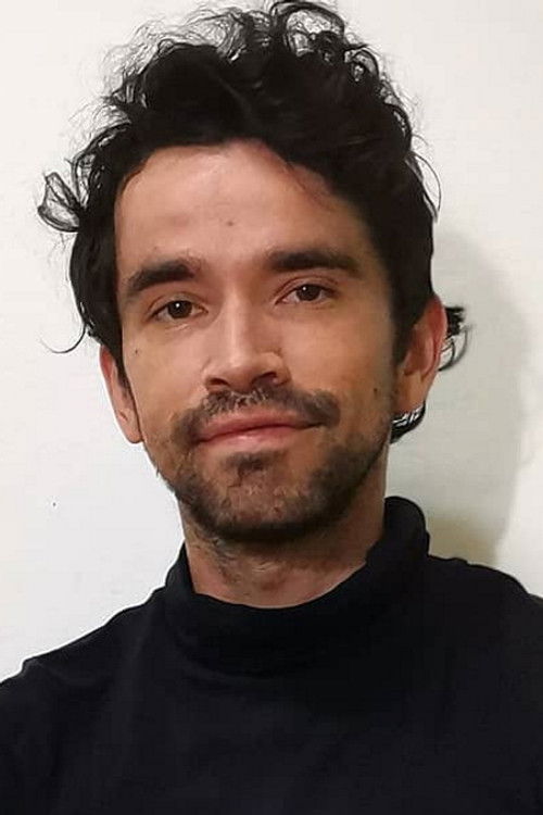 Telemaco Camaleón as Wilbur Donato