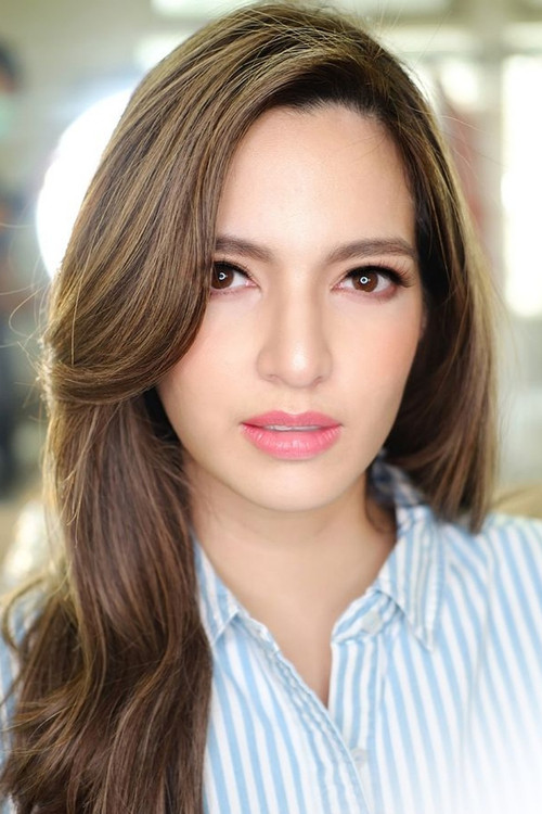 Nia Ramadhani as Niken