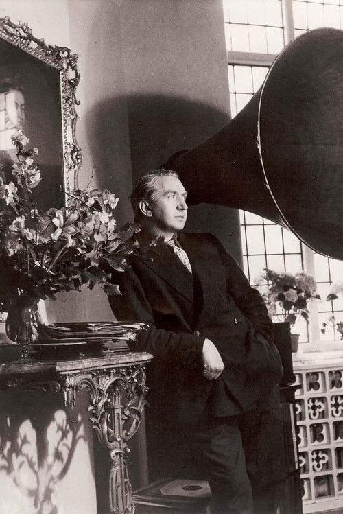 Brian Desmond Hurst as Horse Race Spectator