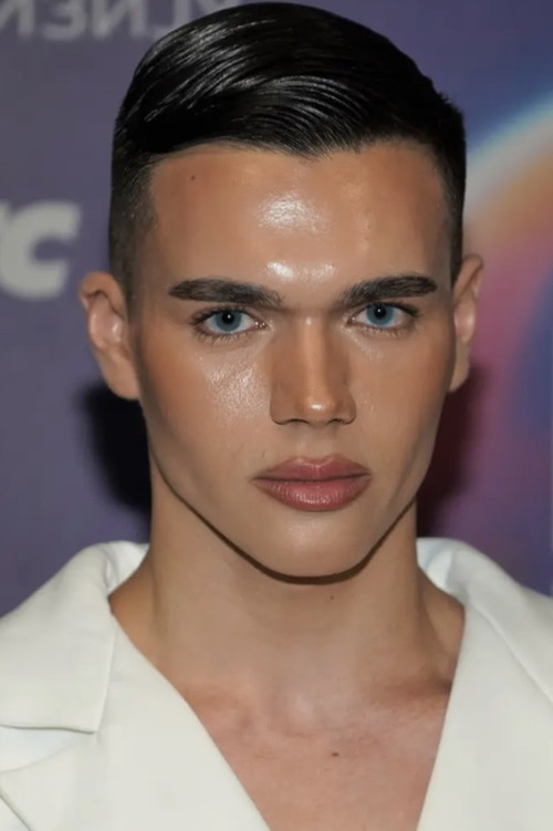 Filarri as Himself - Contestant