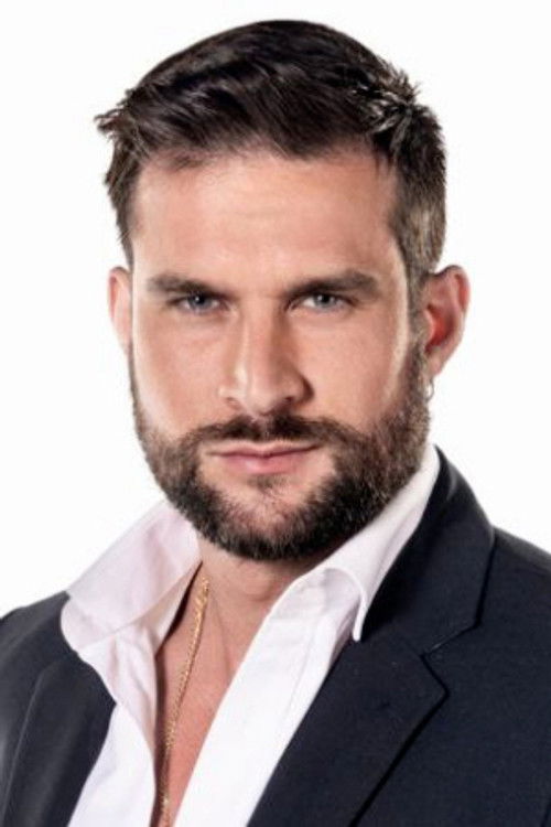 Clovis Nienow as Self - Contestant