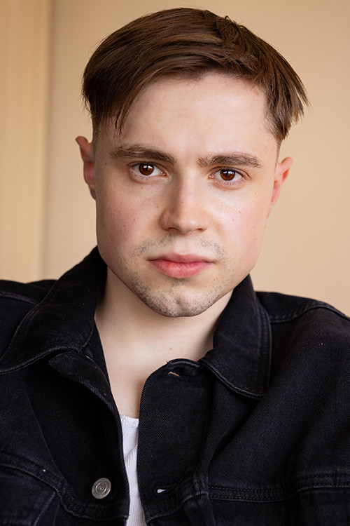 Kirill King as Sam