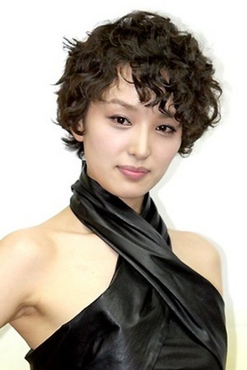 Kim Ye-rang as 