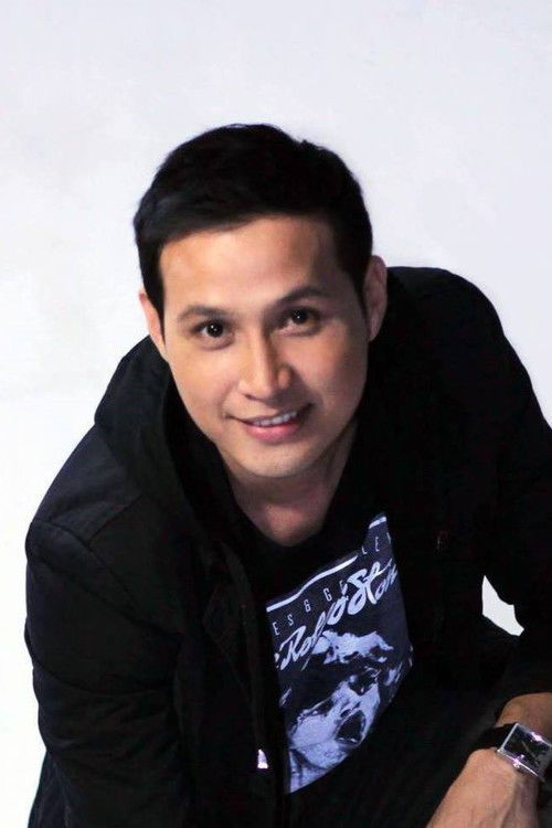 Matt Daclan as James