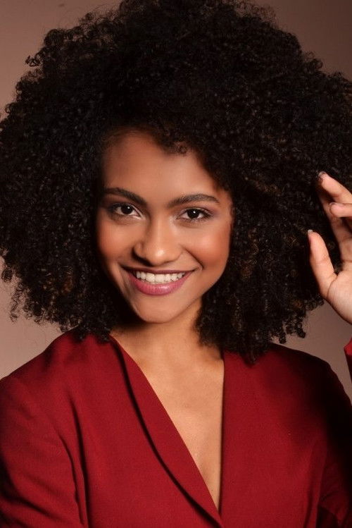 Viviane Santos as LUI