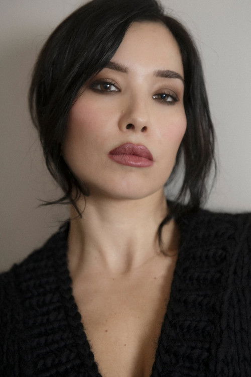 Claudia Tosoni as Anna