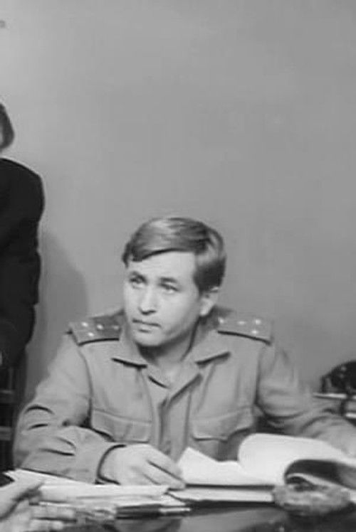 Boris Dmitriyev as Николай Павлович (следователь)