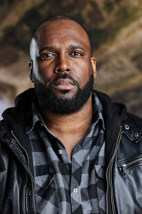 Sean Simms as Leonard