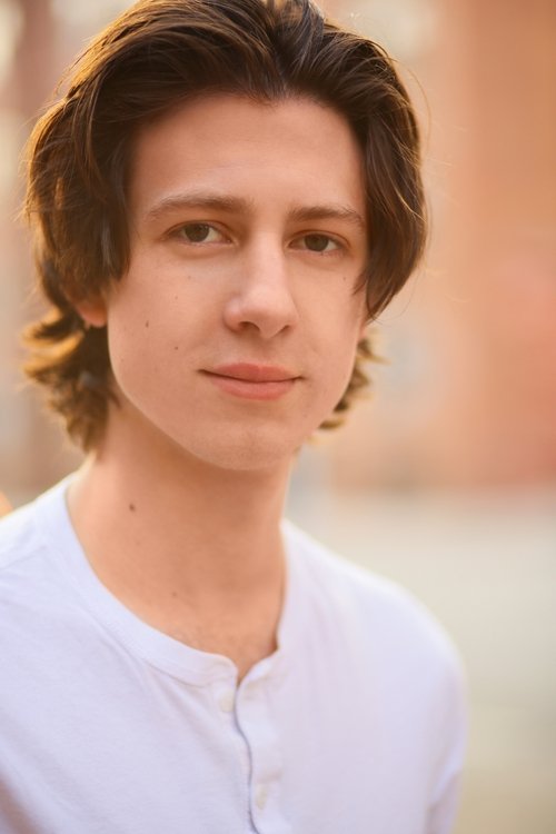 Samuel Farnsworth as Ed