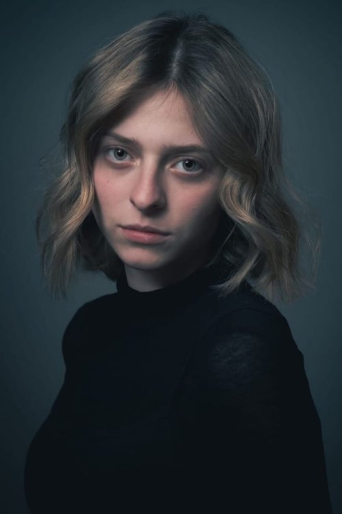 Elisa Cavaliere as Francesca