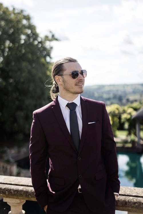 Joshua Copeland as Harry