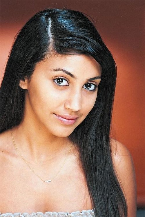 Adi Schnall as Randa