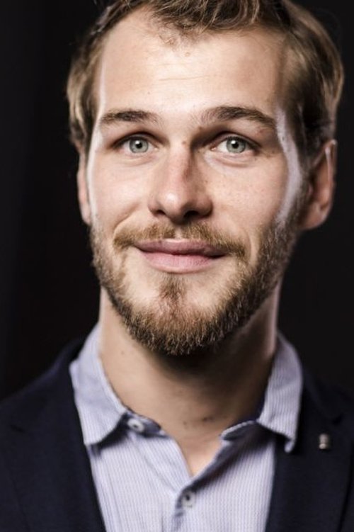 Kevin Rouxel as Mathieu