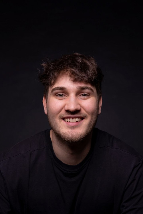 Robin Heckler as Bob