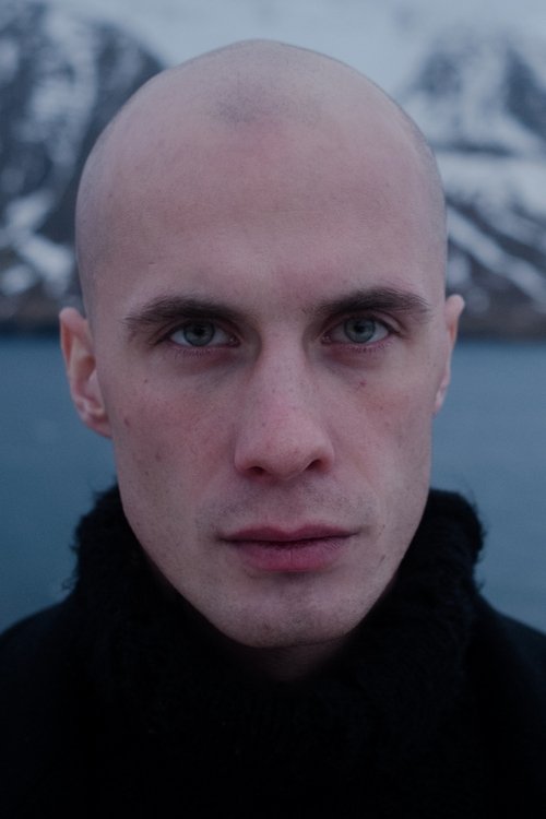 Mateusz Nędza as Tomek